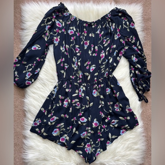 Fashion Nova 3/4 Sleeve Boho Floral Off Shoulder Mini Romper Playsuit Navy Blue - Picture 3 of 5